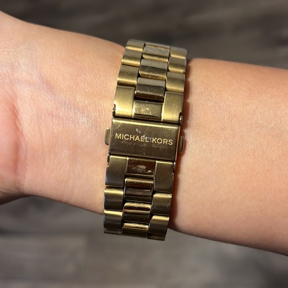 MICHAEL KORS GOLD CHRONOGRAPH WATCH UNISEX - Picture 4 of 11